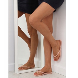 Flip-flops with DD26 Pink pyramid studs 1