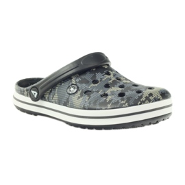 American Club Kroks clogsy slippers camo sandals black grey green 1 American Club Kroks clogsy slippers camo sandals black grey green 1