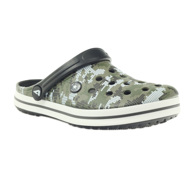 American Club Kroks clogsy slippers camo sandals white black green 1