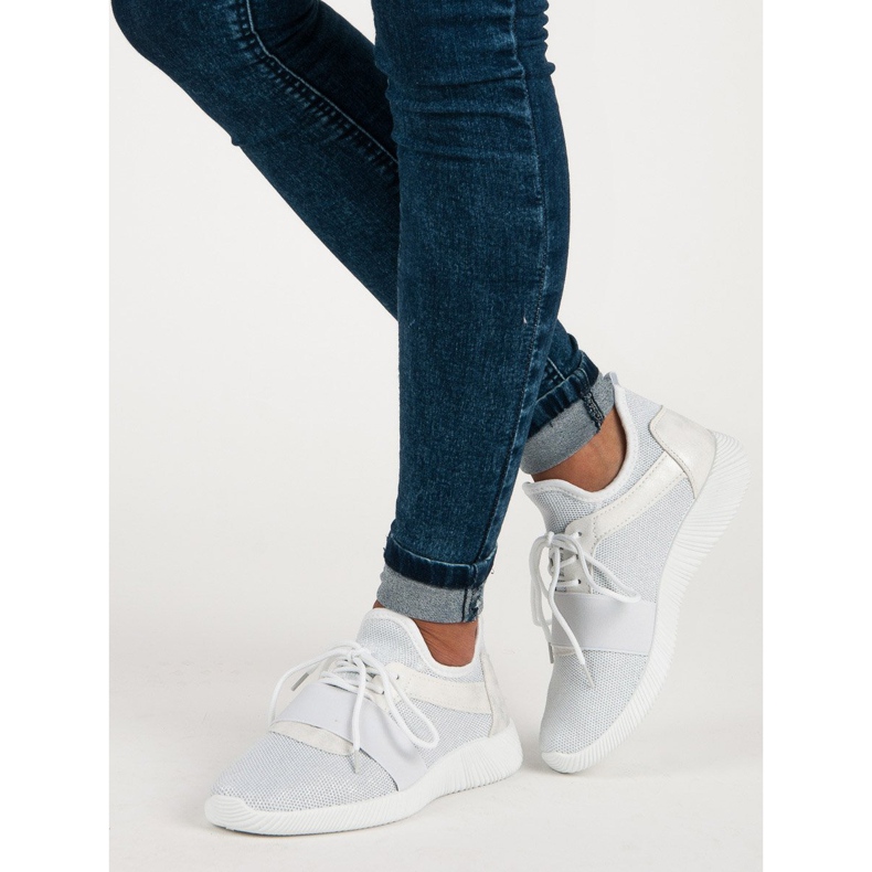 White slip-on shoes 1