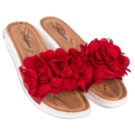 Red flip-flops with flowers 2