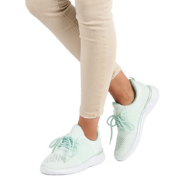 Light sports shoes green 1