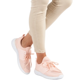 Light sports shoes pink 1