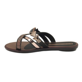 Ipanema Women's slippers flip-flops with Grendha stones brown 3 Ipanema Women's slippers flip-flops with Grendha stones brown 3