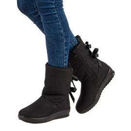 Warm snow boots with a zipper black 2