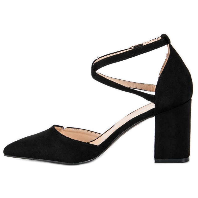 Seastar Pumps with a belt black 1