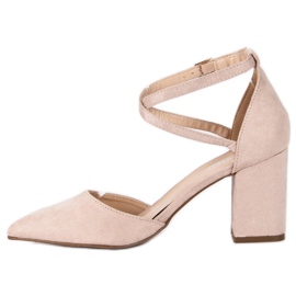 Seastar Pumps with a belt beige 1
