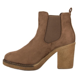 Seastar Boots with studs brown 1