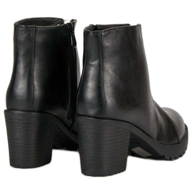Small Swan Classic black boots 2