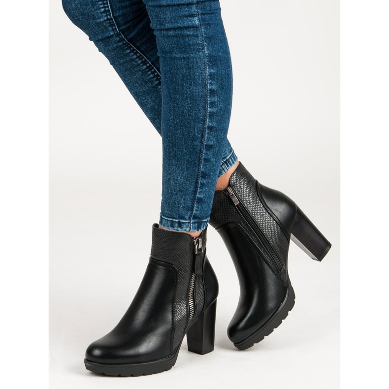 Filippo Black ankle boots on the post 1