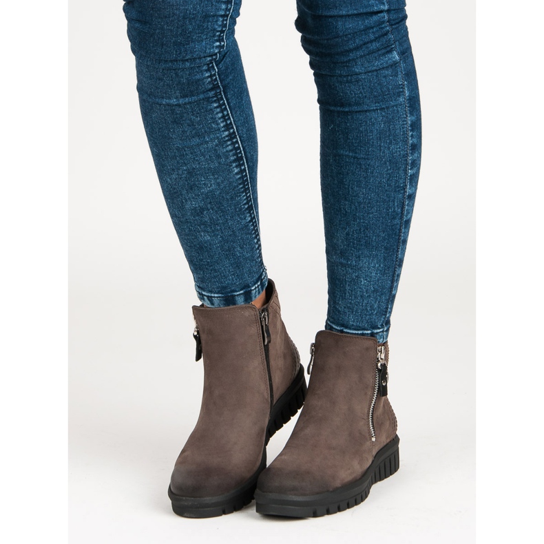 Low Boots On The VINCEZA Zipper brown 1