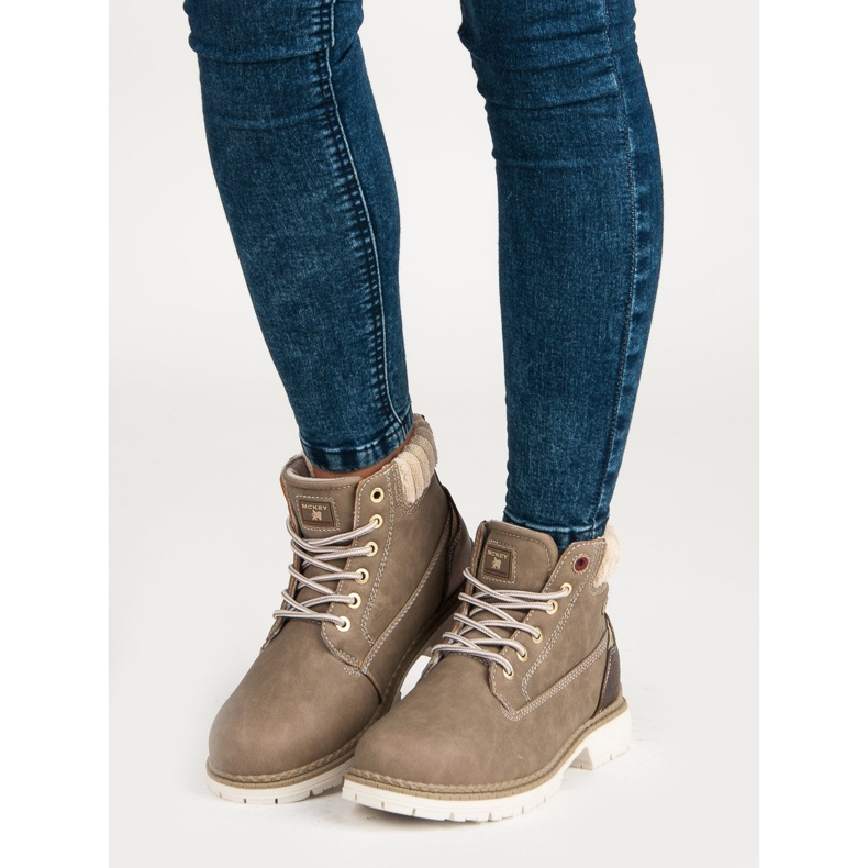 McKey Brown Women's Trappers 1