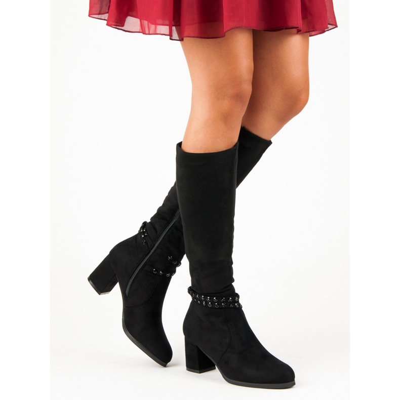 Suede boots on the post black 2