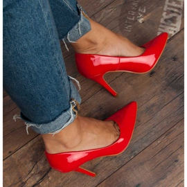 Red lacquered heels 1