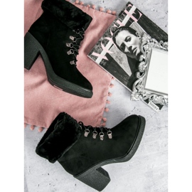 Seastar Lace-up Booties With Fur black 2