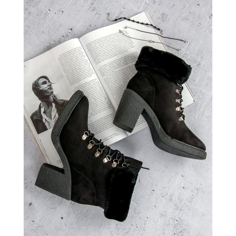 Seastar Lace-up Booties With Fur black 1