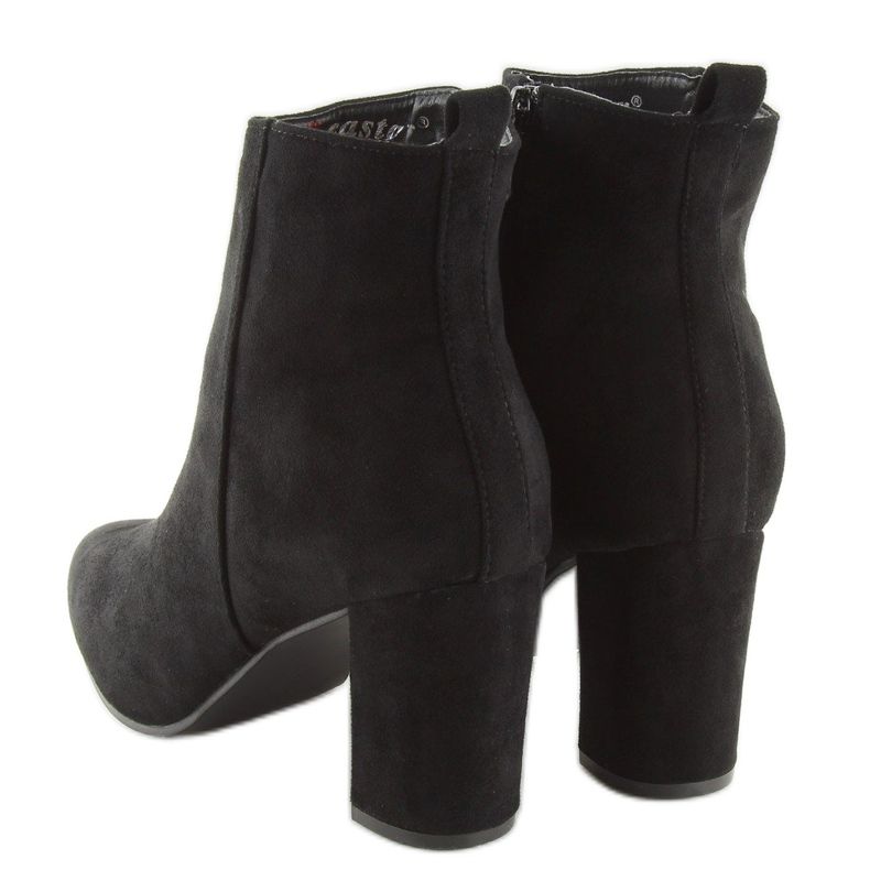 Boots on a stable heel black YQ203P 1