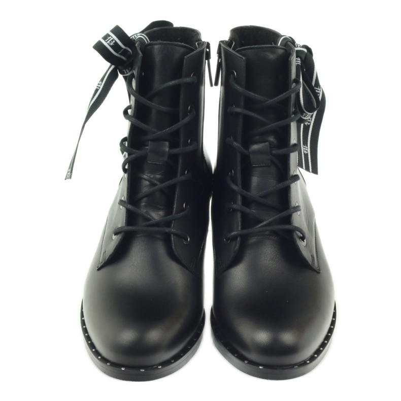 Boots decorated with a bow and Badura studs black 4