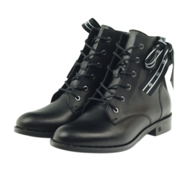 Boots decorated with a bow and Badura studs black 3