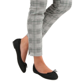 Lucky Shoes Black ballerinas 2