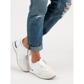 Slip-on sports shoes white 2