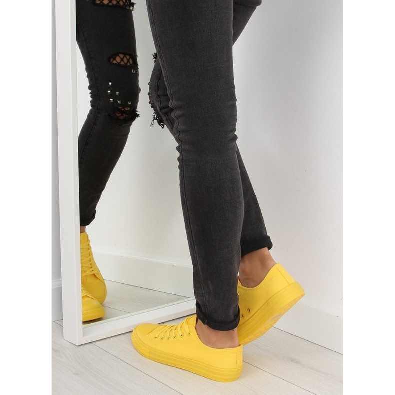 Yellow monocolour women's sneakers NB176 2 Yellow monocolour women's sneakers NB176 2