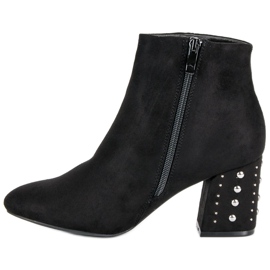 Stylish boots on the post black 1