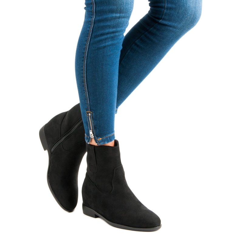 Lucky Shoes Suede ankle boots with a zipper black 2