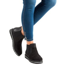 Lucky Shoes Black Chelsea boots 1