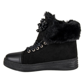Warm sneakers black 2