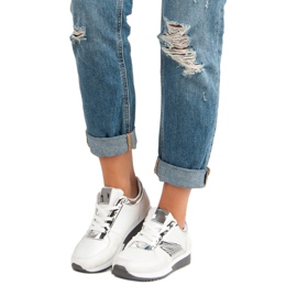 Stylish sports shoes white 1