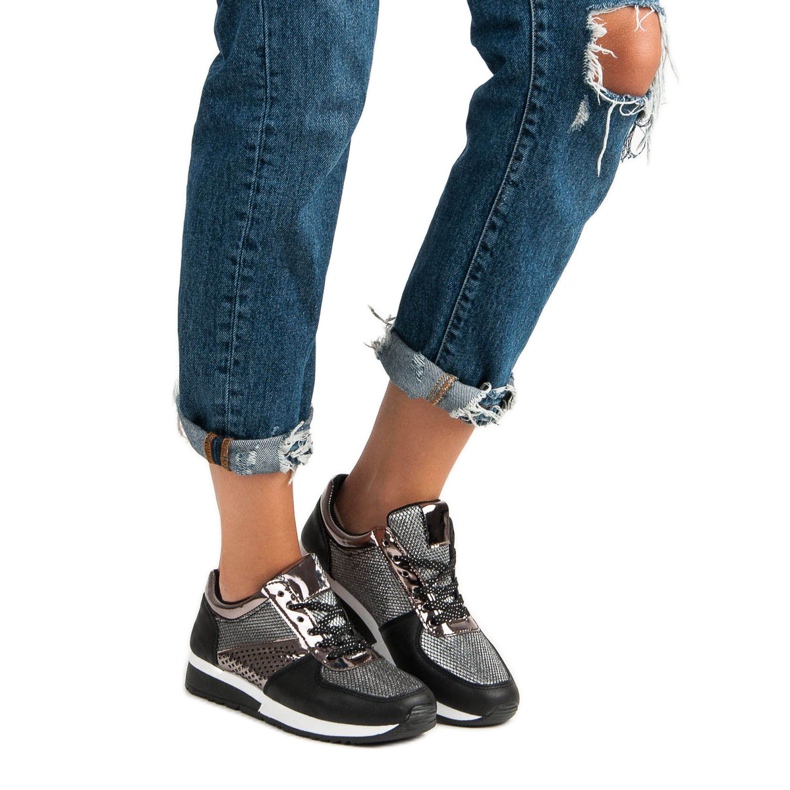 Stylish sports shoes black 1