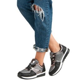 Stylish sports shoes black 2