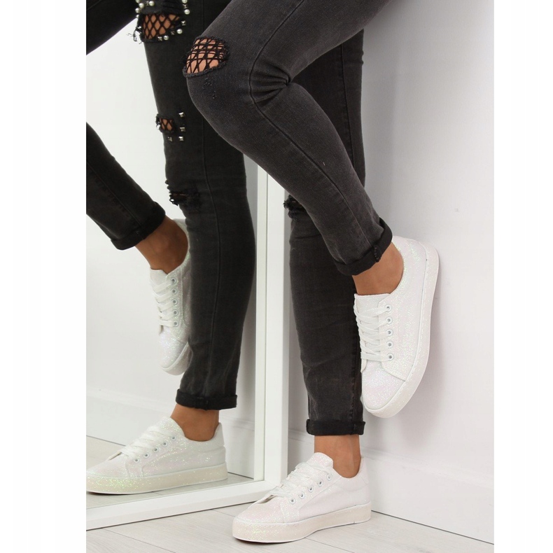 Iridescent white sneakers BL142 White purple 1