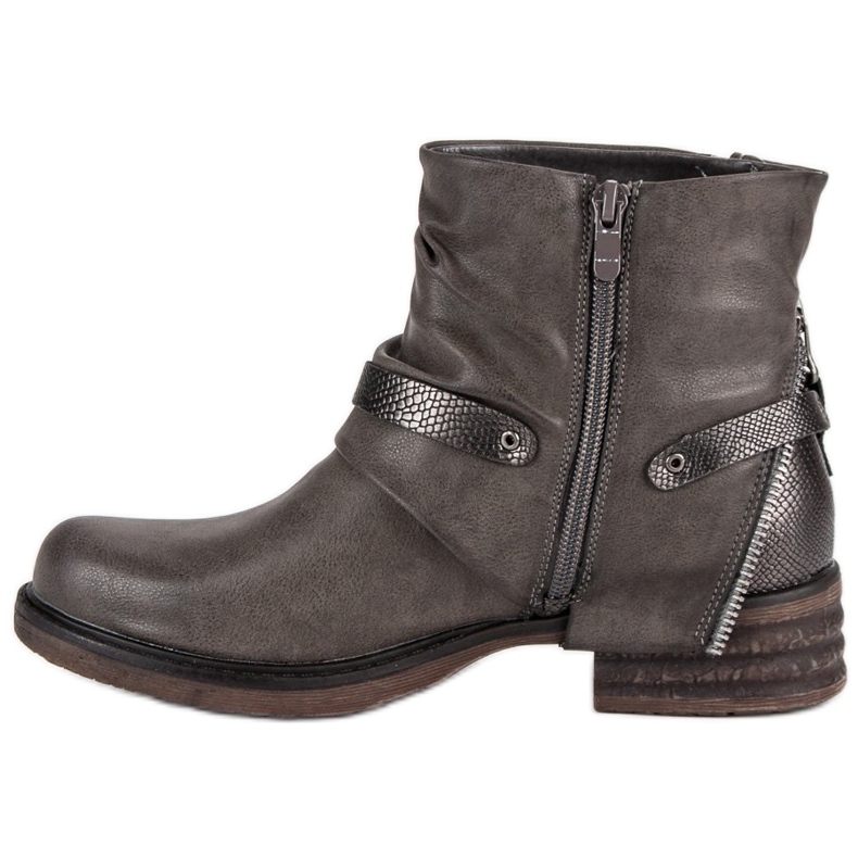 Queentina Gray workers grey 1