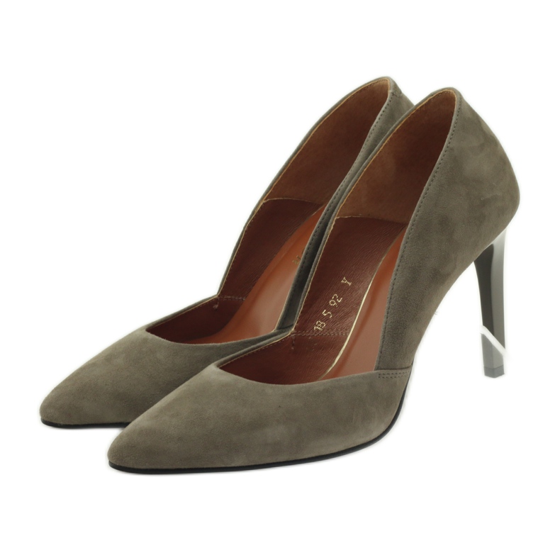 Pumps on a high heel Neścior 092 brown 3