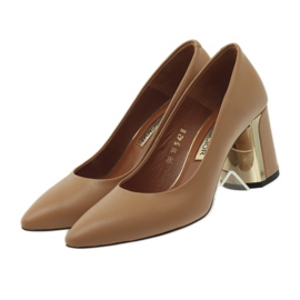 Pumps On A Post Neścior 042-H multicolored 4