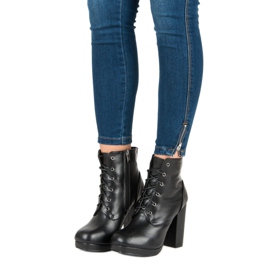 Small Swan Lace-up boots on the post black 2