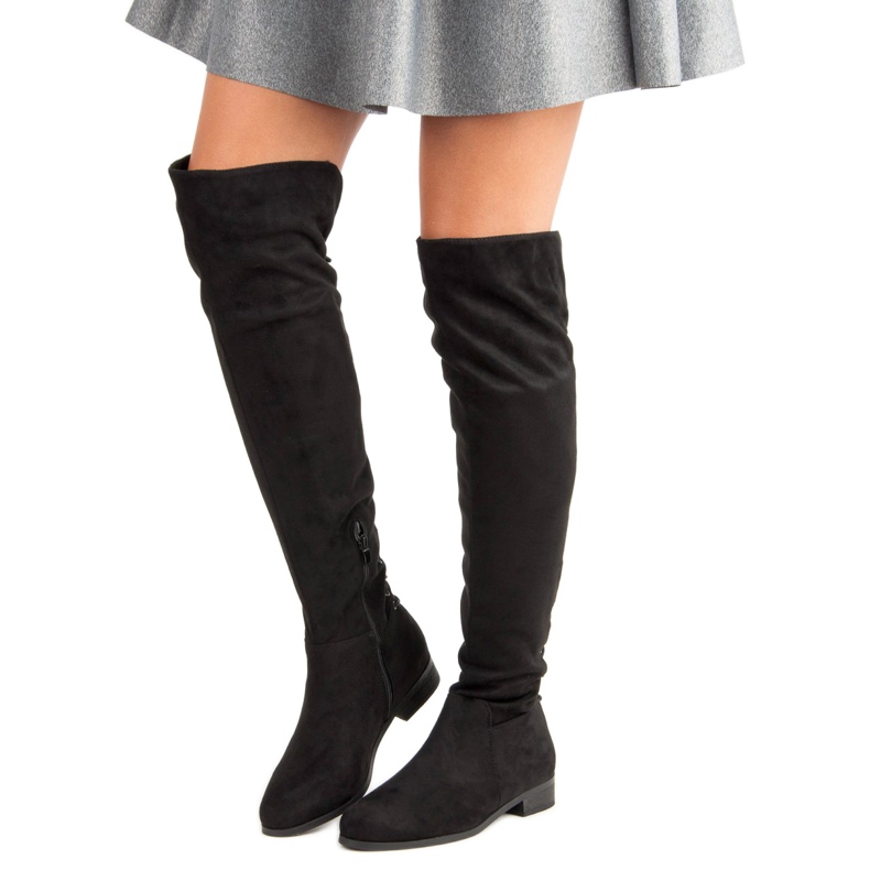 Black musketeer boots 1