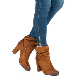 Suede ankle boots on a vinceza post brown 2