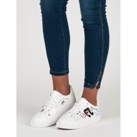 Fashionable Women's Sneakers white 2 Fashionable Women's Sneakers white 2