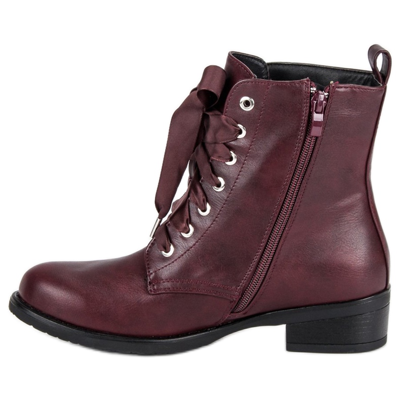 Tied burgundy workers red 2