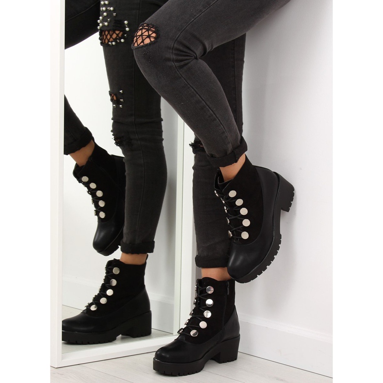 Black JD-19 thick-soled boots 2