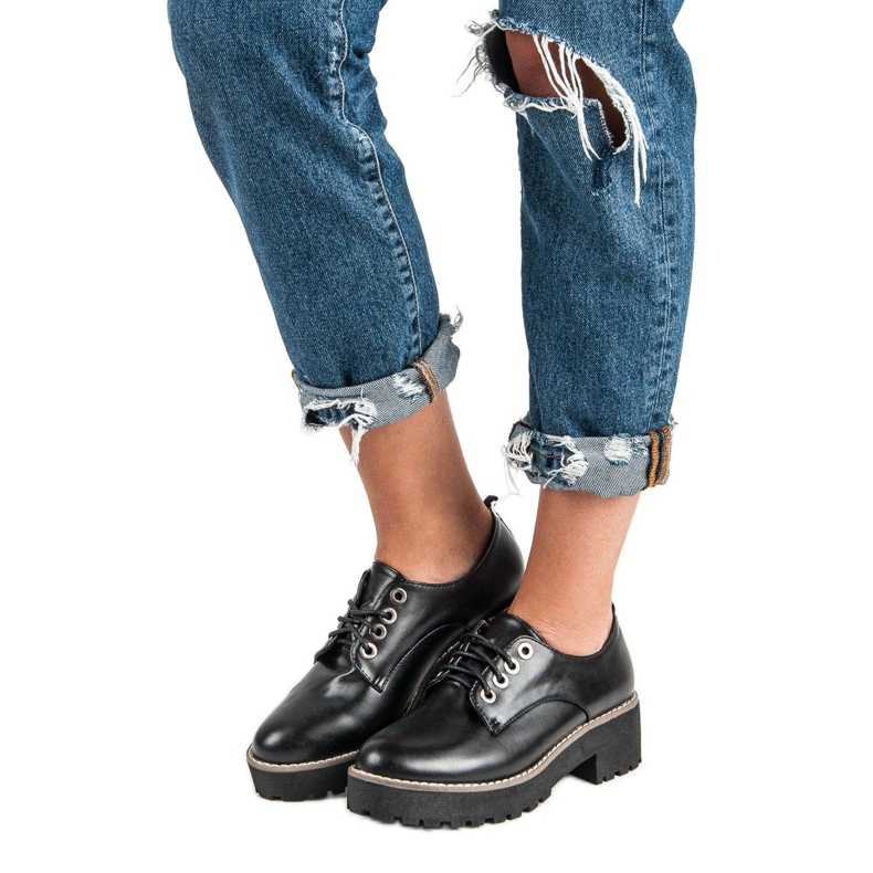 Fashionable lace-up shoes black 1