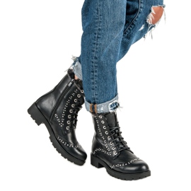 Rock workers with insulation black 1