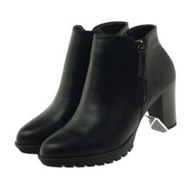 M.Daszyński Boots on the post black 1708 4