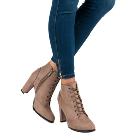 Juliet Tied boots on the post brown 2