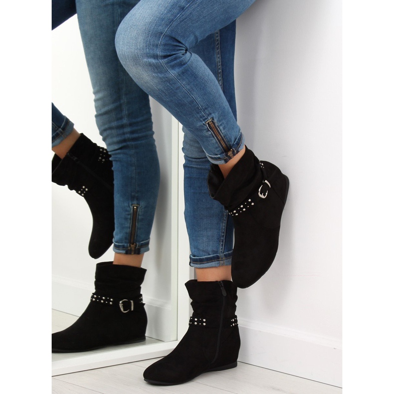 Black PE103 Black satin belt with studs 2