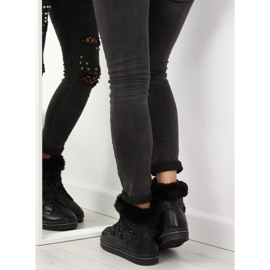 AX05 black moon snow boots 2