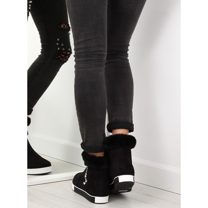 Black ankle-high sneakers NB252P 1